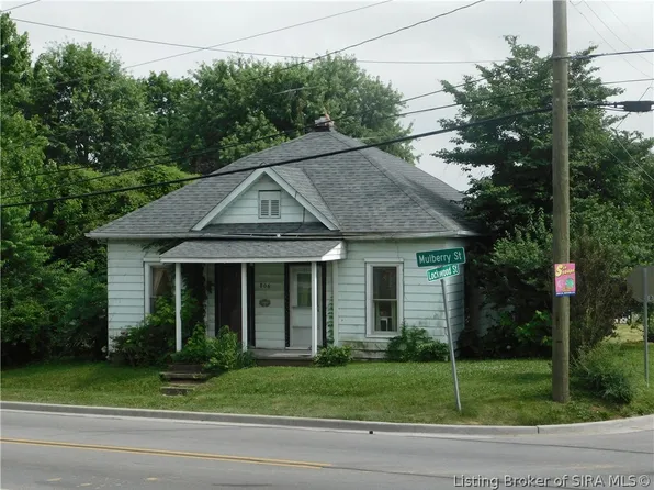 806 W Mulberry Street, Salem, IN 47167