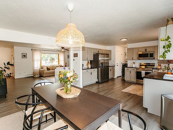 3rd image of 3969 S Piazza Ln