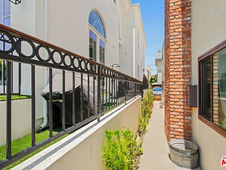 23 E Privateer St — Photo 49
