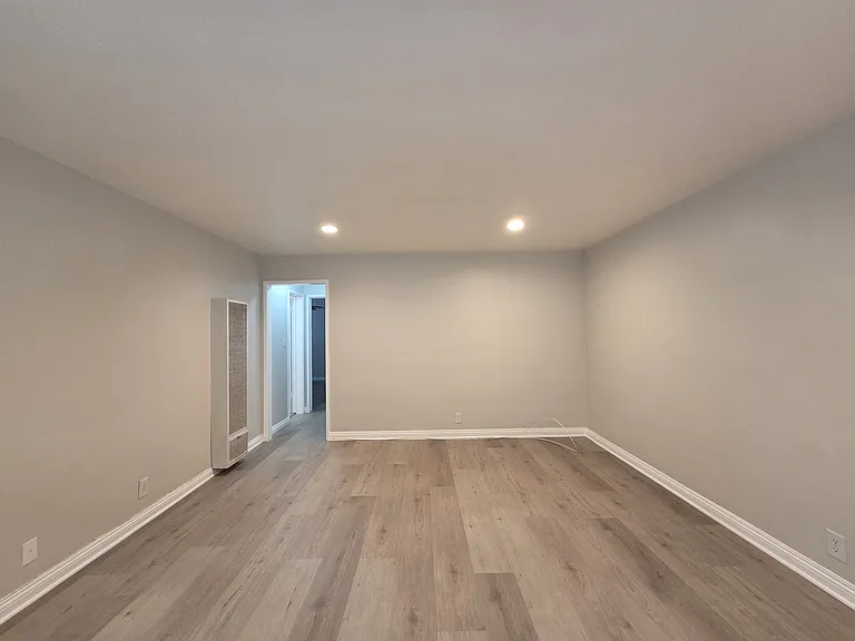 3705 S Victoria Ave — Photo 5