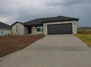 1201 Aundria Ave, Monett, MO 65708