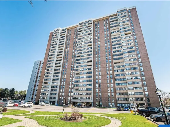 18 Knightsbridge Rd #1604, Brampton, ON L6T 3X5