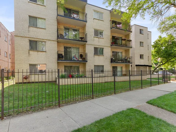 7074 N Ridge Blvd APT 2C, Chicago, IL 60645
