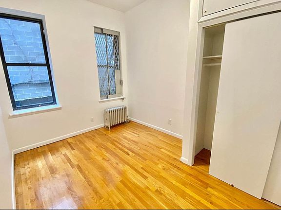 5th image of 202 E 6th St #1A