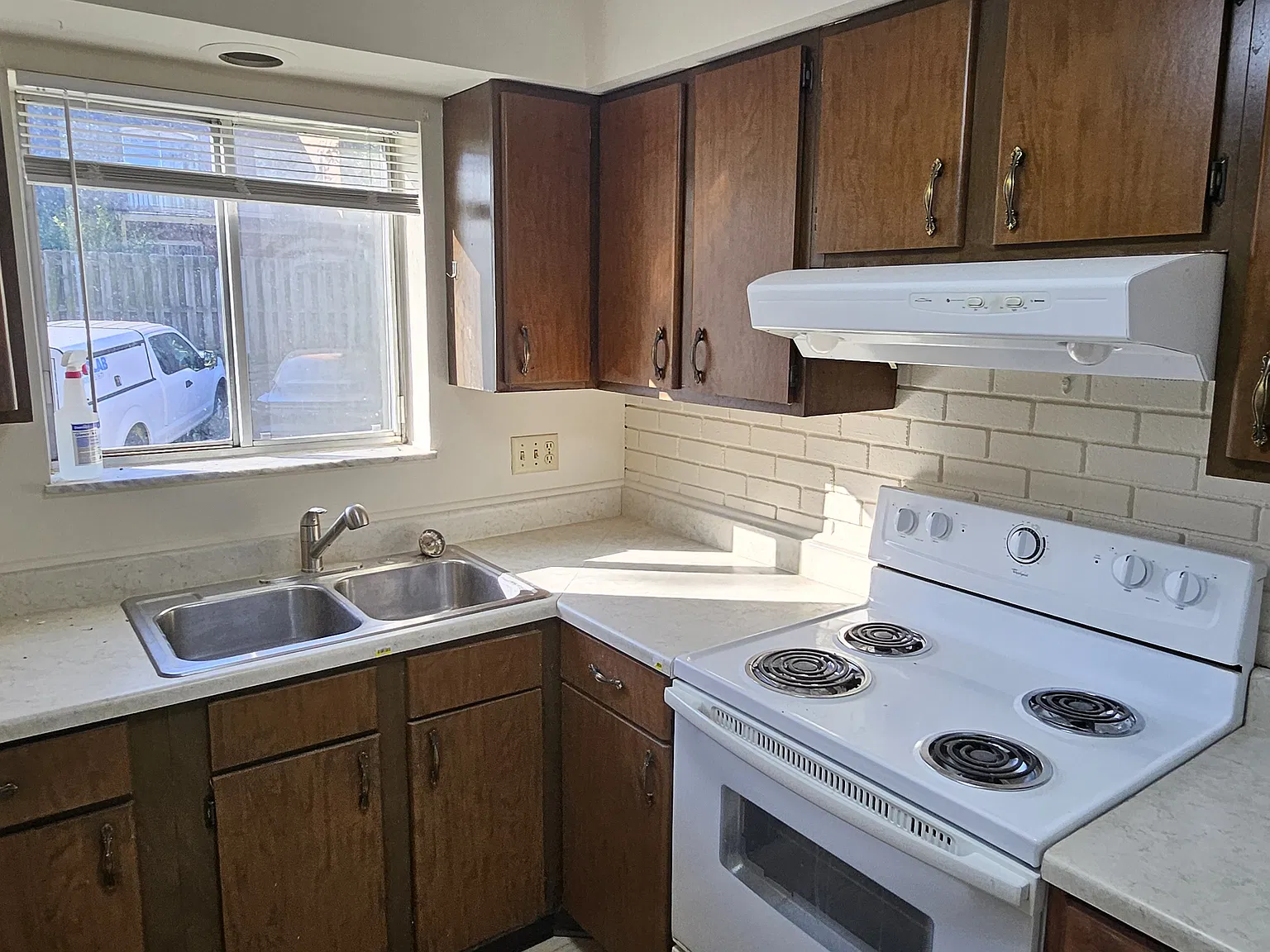 2 bed, 1.5 bath, 800 sqft, $1,250 — Photo 4