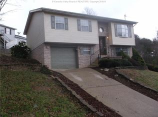 11 Poplar Hls, Hurricane, WV 25526