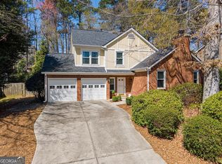 1016 Pine Grove Dr, Alpharetta, GA