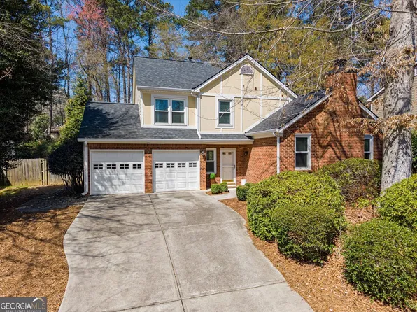 1016 Pine Grove Dr, Alpharetta, GA 30009