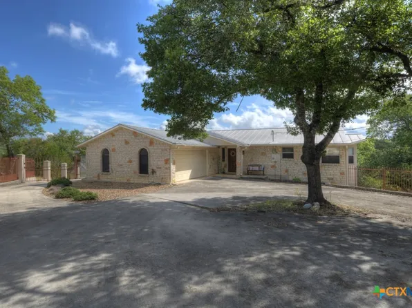 463 Nancy Dr, Canyon Lake, TX 78133