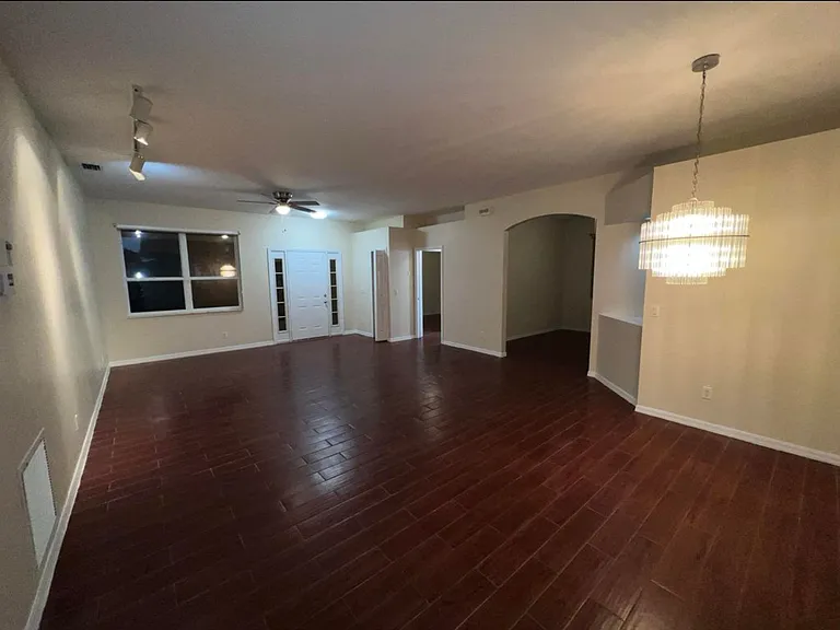 981 NW Tuscany Dr — Photo 9