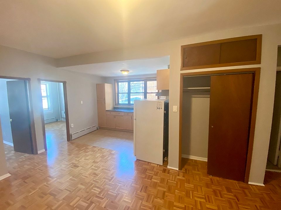 1st image of 25-27 33rd St #1