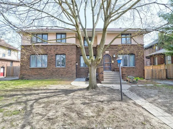 2268 Victoria Ave, Windsor, ON N8X 1R1