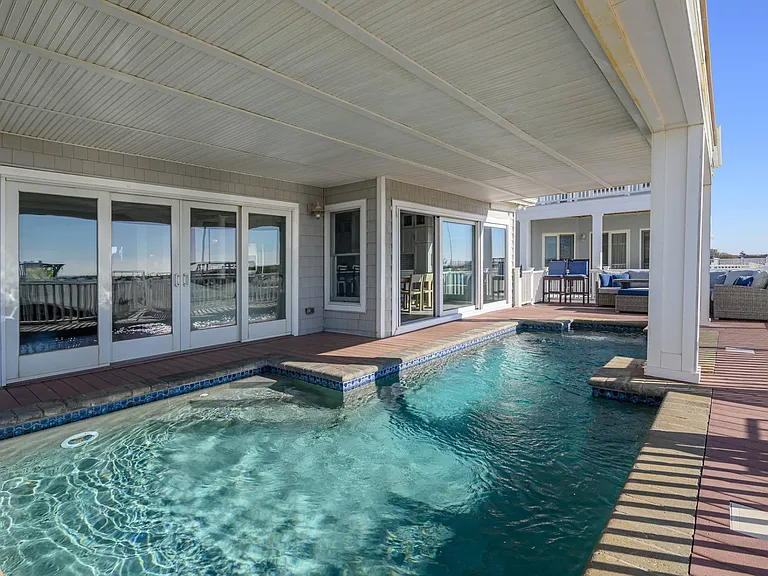 863 Dune Rd — Photo 5