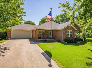 1602 Daisy Cir, Lowell, AR 72745