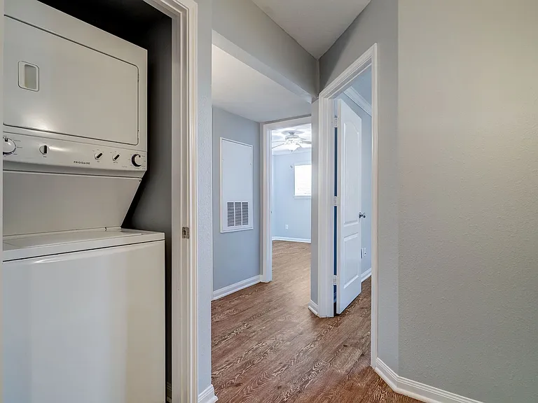 835 Heights — Photo 21