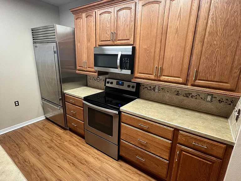 1410 Villa Capri Cir #306 — Photo 3