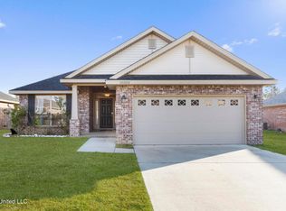 18200 Tiffany Renee Dr, Gulfport, MS 39503