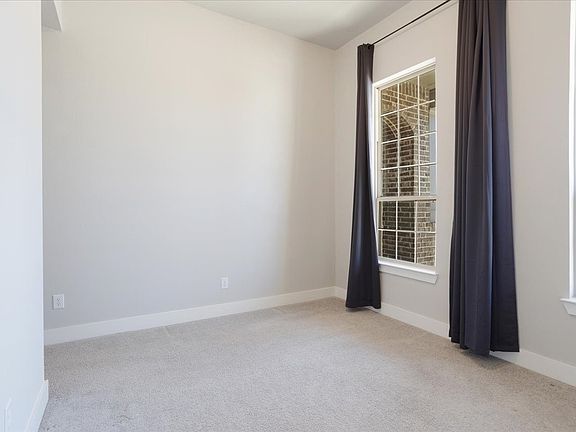 5th image of 4024 Rosin St