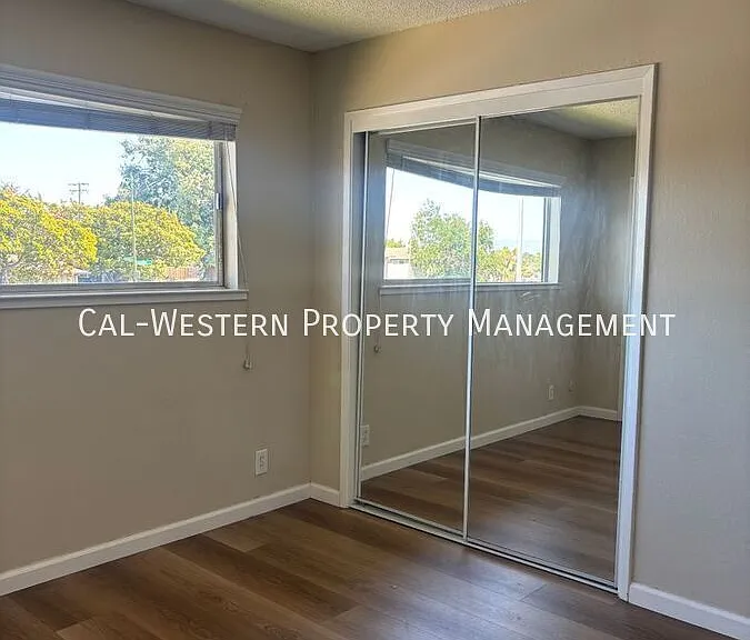 4589 Hamilton Ave #9 — Photo 7