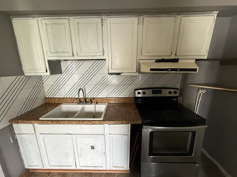 527 N Rebecca Ave #4 — Photo 5