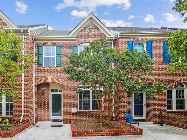 6119 Madison Crest Ct, Falls Church, VA 22041