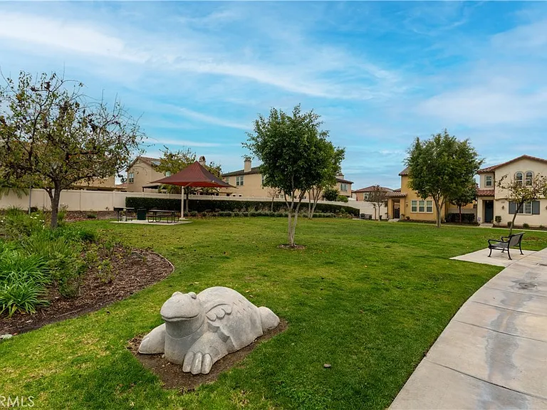 10510 Maple Ln — Photo 33