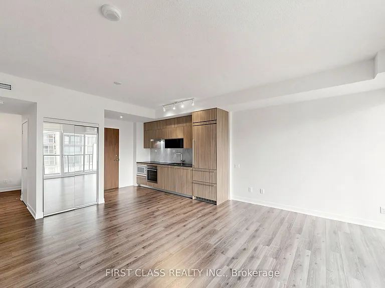 90 Queens Wharf Rd #503 — Photo 4