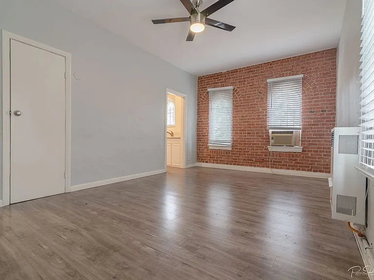 130 N Westmoreland Ave #101 — Photo 6