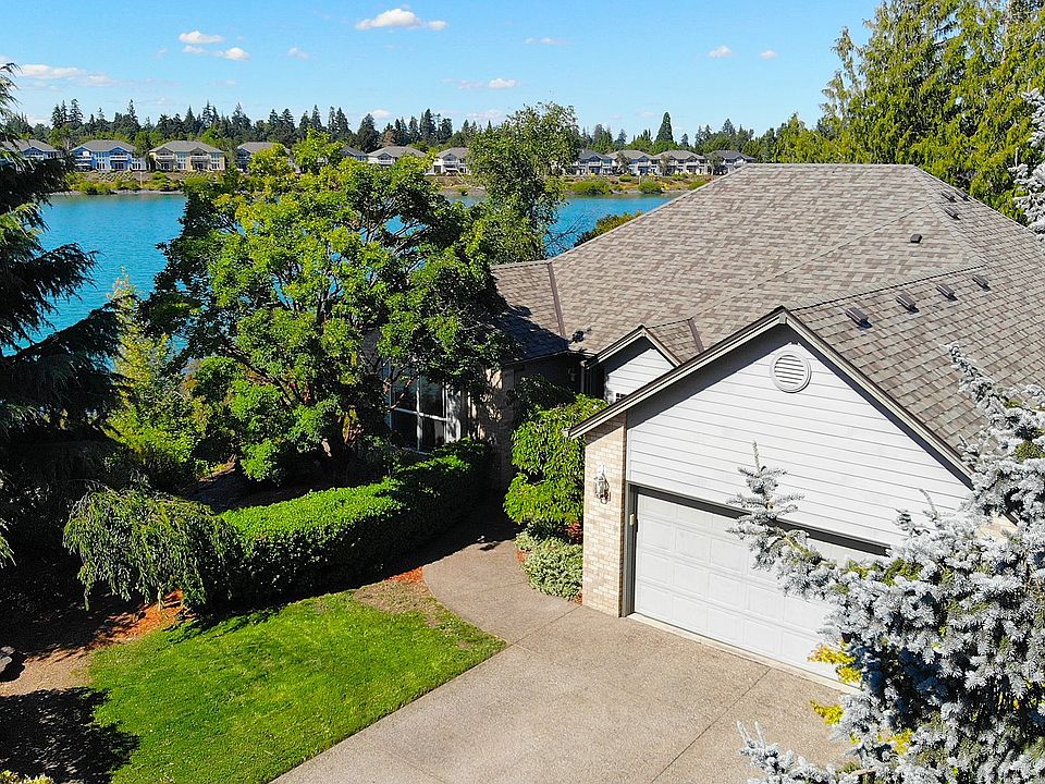 1st image of 422 Lakefair Cir N