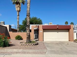 1041 N Fleetwood Pl, Tucson, AZ 85748