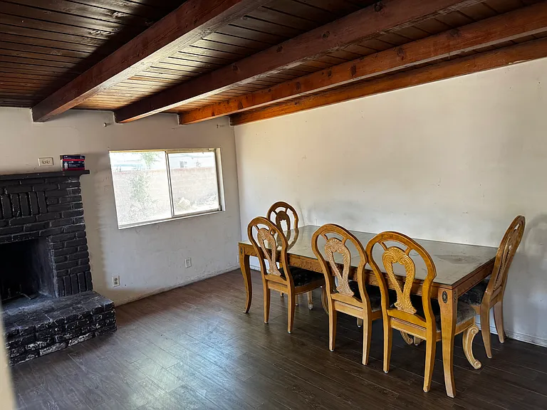 44110 Carolside Ave — Photo 9