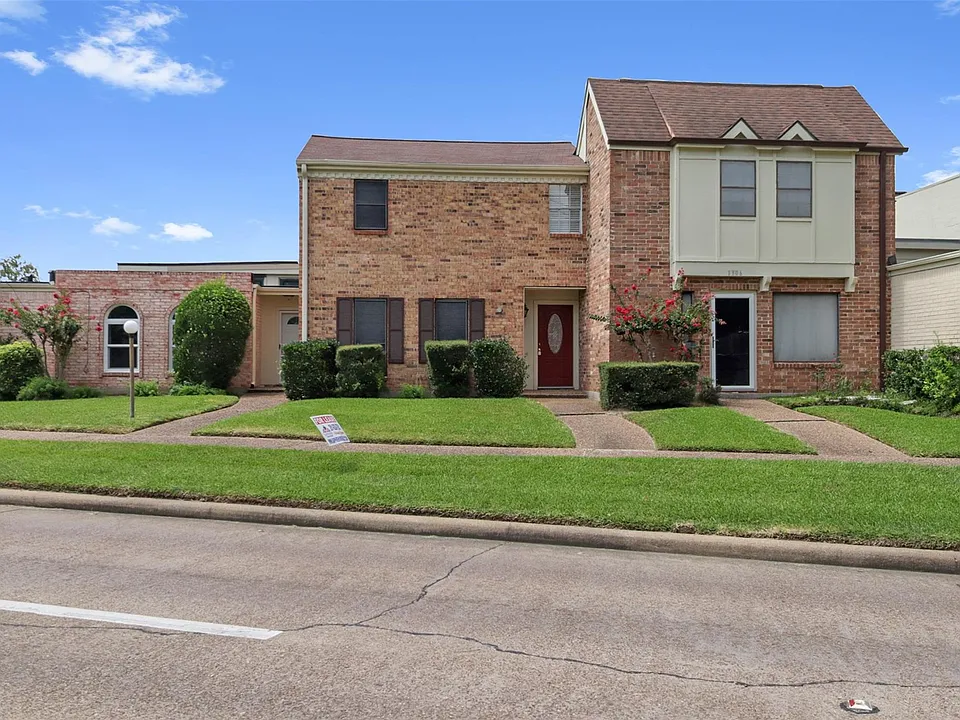 1304 Ward Rd #5
