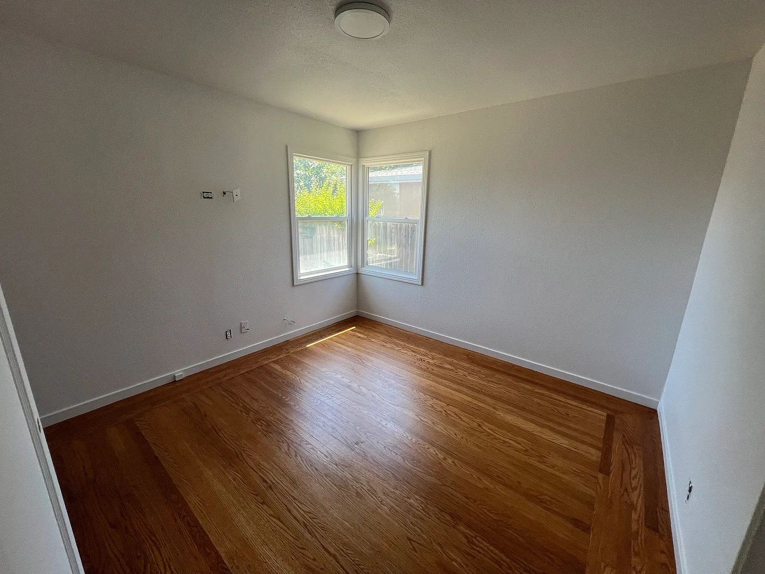 4 bed, 1218 sqft, $2,950 — Photo 4