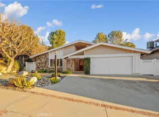 22323 Barbacoa Dr, Santa Clarita, CA 91350