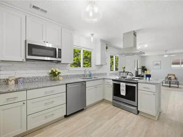 444 Bamboo Ln, Virginia Beach, VA 23452