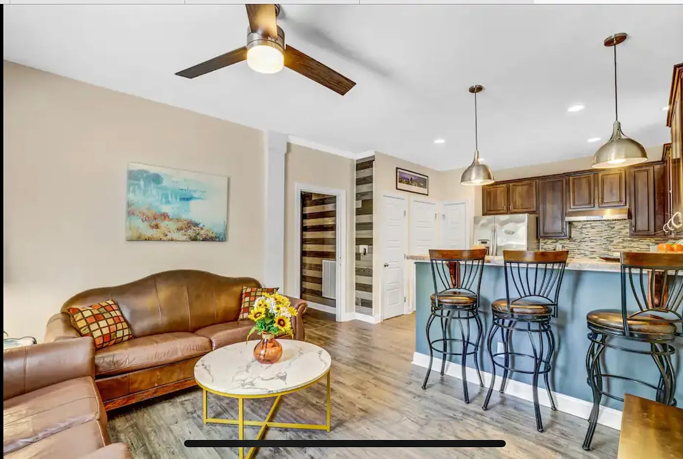 4 bed, 1500 sqft, $3,095 — Photo 4