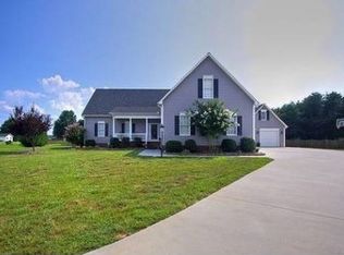 146 Church View Dr, Winston Salem, NC 27107