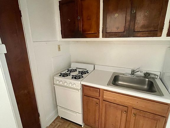 5th image of 2141 Gunderson Ave #219