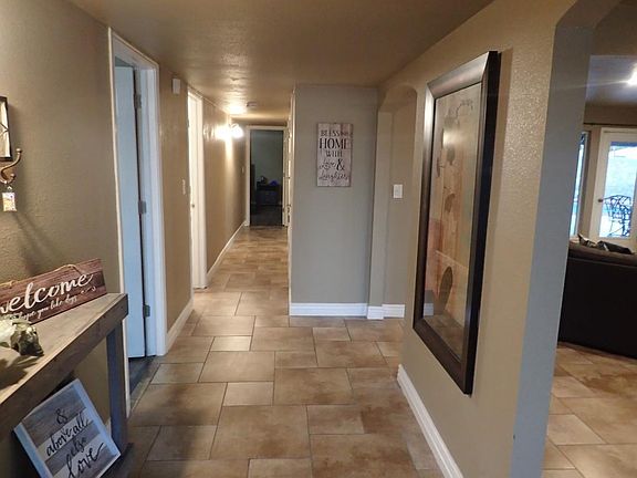 3rd image of 9213 Cosmos Ave