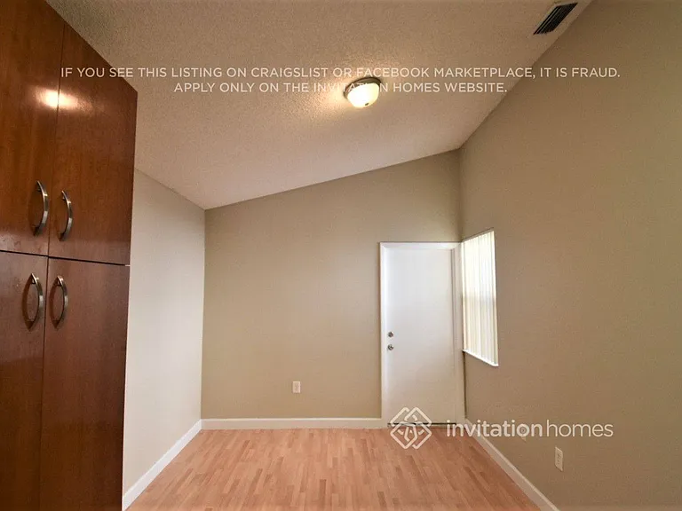 10061 SW 222nd St — Photo 6