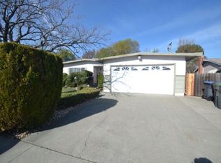 200 Santa Cruz Dr, Fairfield, CA 94533