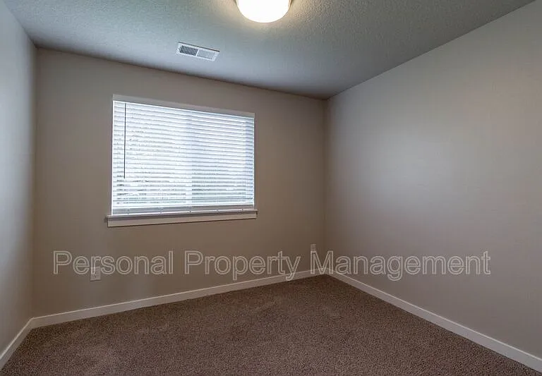 2917 Fruit Valley Rd #A — Photo 8