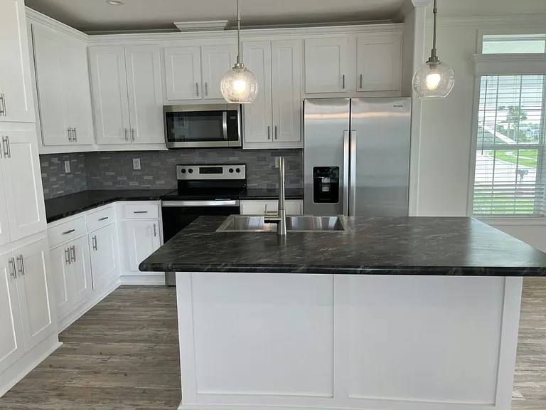 737 Pirates Rest Rd #737 — Photo 4