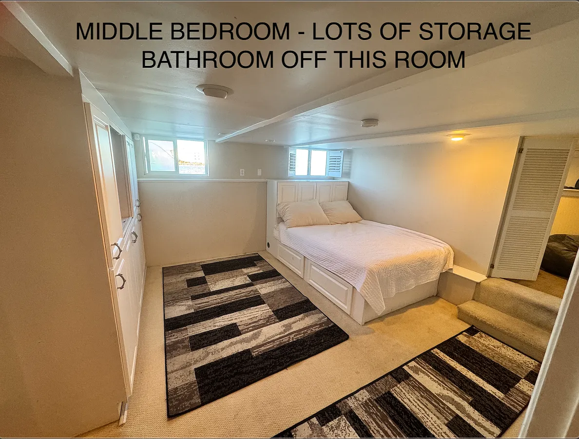 4 bed, 2400 sqft, $2,500 — Photo 4