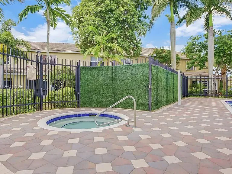 340 SW 121st Ter #340 — Photo 18