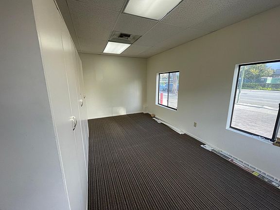 2nd image of 2423 Forest Ave