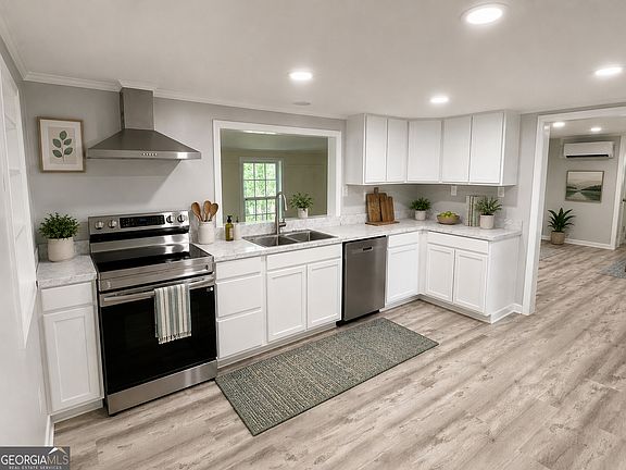 4th image of 634 Duncan Rd
