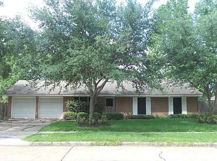 1st image of 2107 Clayton Dr