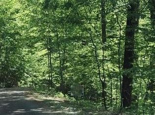 409&411 Barefoot Rd, Hiawassee, GA 30546