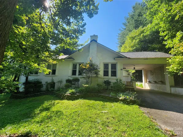 516 Huff St, Hendersonville, NC 28739